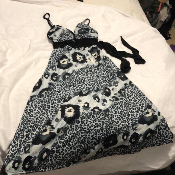 Olinda light summer dress leopard print style - Picture 3 of 3